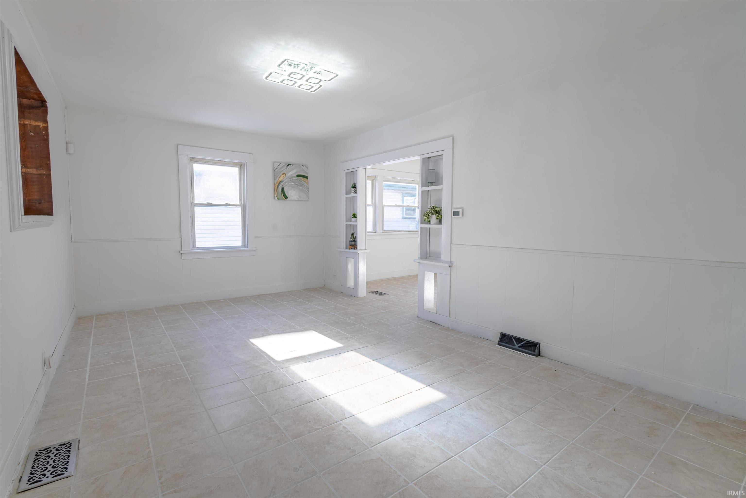 3522 Oliver Street Fort Wayne, IN 46806 - Photo 4 of 35