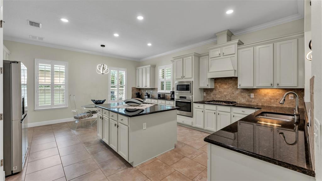 6515 Eagle View Loop Lakeland, FL 33813 - Photo 15 of 77