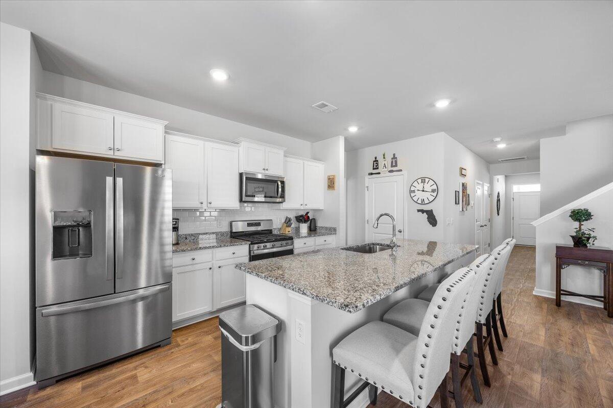 422 Cedarview Road Summerville, SC 29486 - Photo 14 of 36 Kitchen