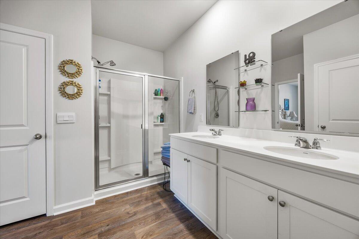 422 Cedarview Road Summerville, SC 29486 - Photo 23 of 36 Primary Ensuite