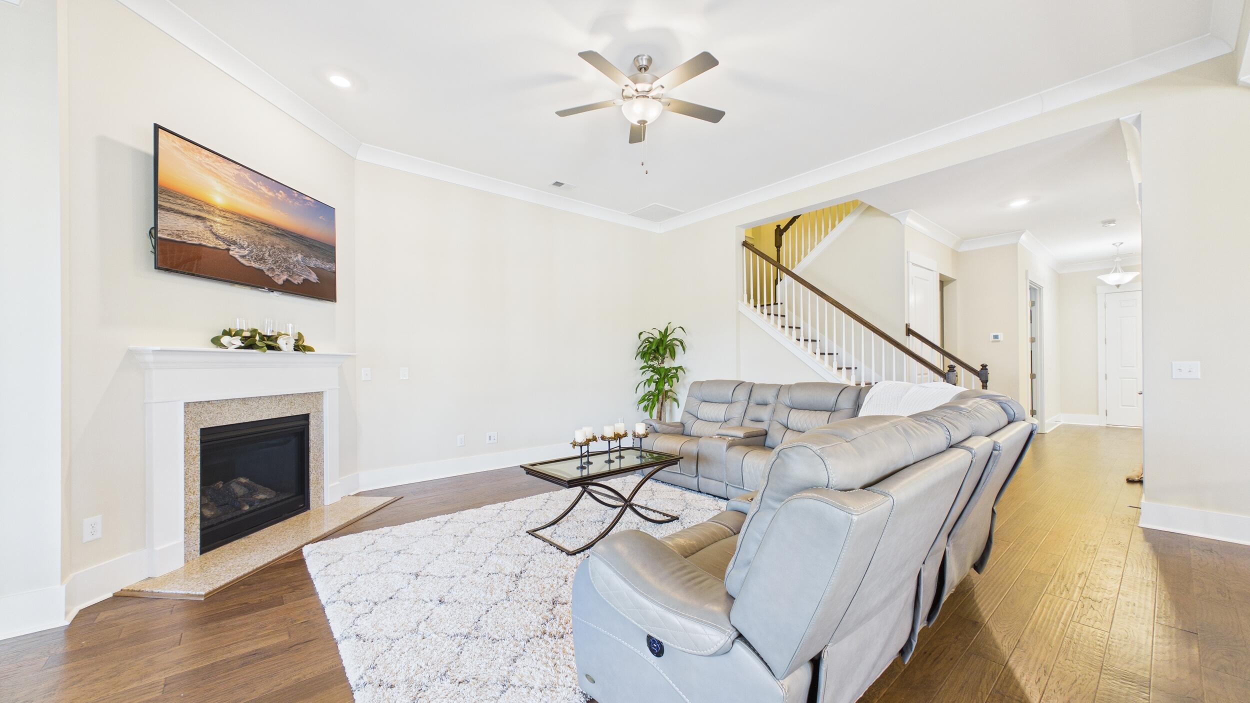 926 Cochran Street Charleston, SC 29492 - Photo 14 of 42 family room
