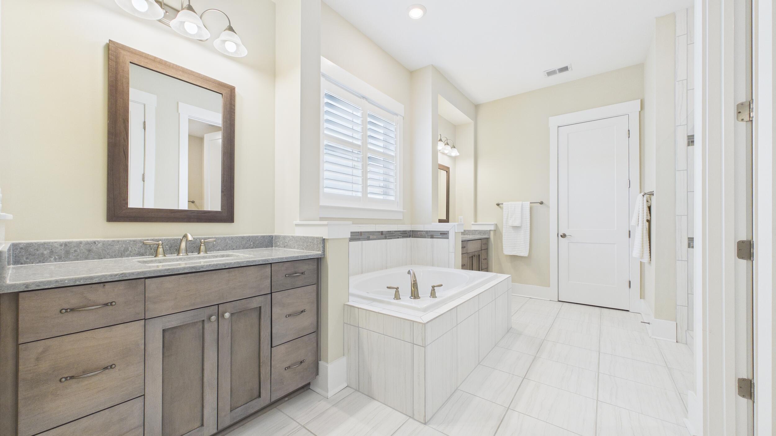 926 Cochran Street Charleston, SC 29492 - Photo 18 of 42 owner's bathroom