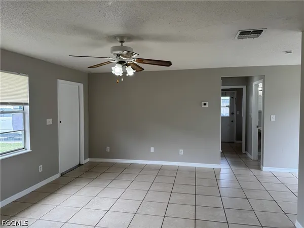 $1,500 | 1112 Gifford Avenue South, Lehigh Acres, FL 33936