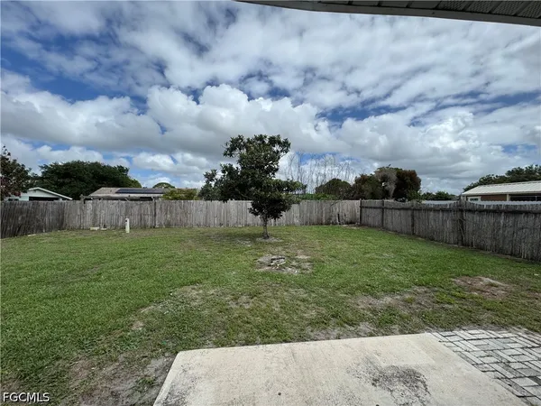 $1,500 | 1112 Gifford Avenue South, Lehigh Acres, FL 33936