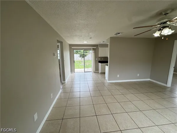 $1,500 | 1112 Gifford Avenue South, Lehigh Acres, FL 33936