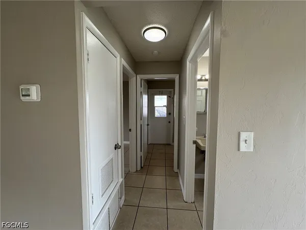 $1,500 | 1112 Gifford Avenue South, Lehigh Acres, FL 33936