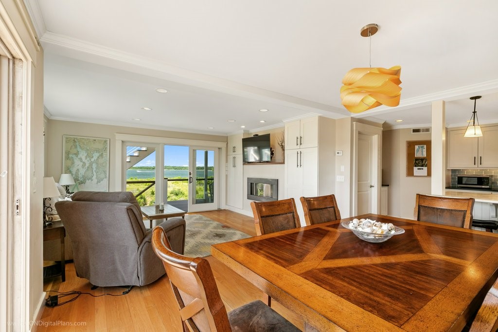 1304 Anthony Road Portsmouth, RI 02871 - Photo 4 of 49