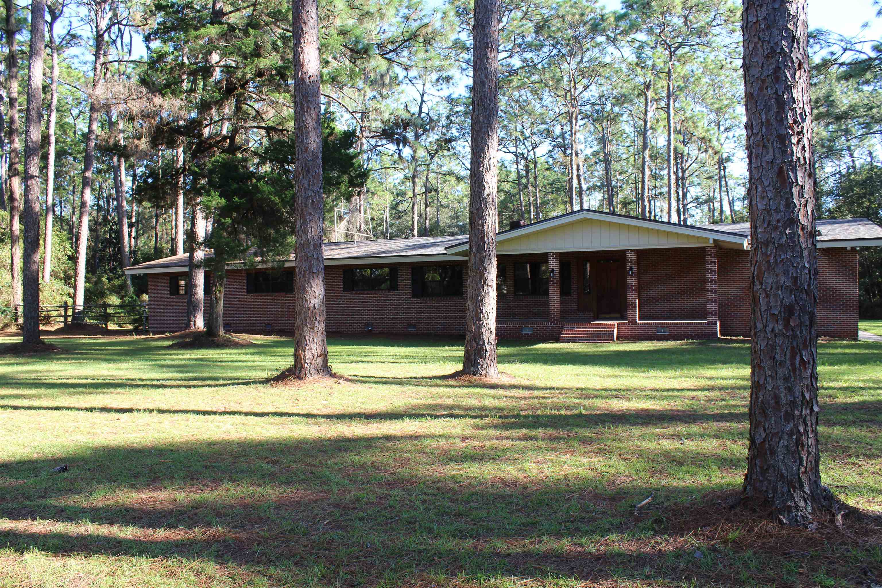 504 Plantation Road Perry, FL 32348 - Photo 8 of 30 Gallery Image 8