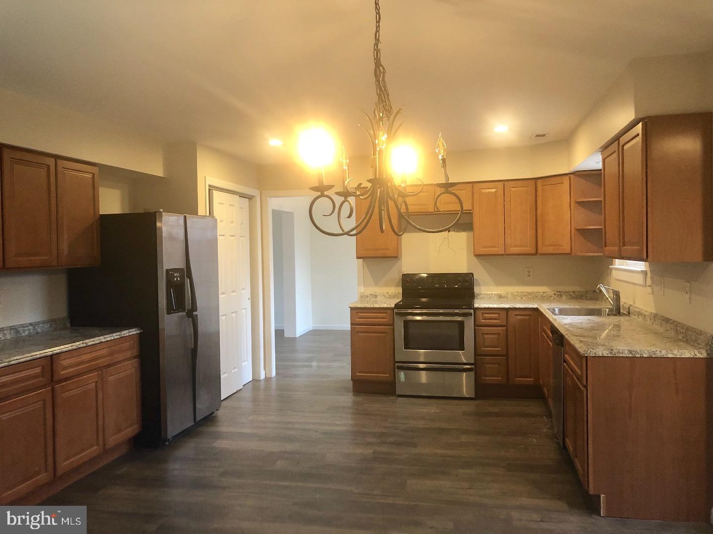 14 Double Woods Road Sicklerville, NJ 08081 - Photo 3 of 24 Gallery Image 3