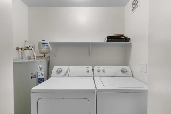$1,349 | 3633 North 3rd Avenue, Unit 1004, Phoenix, AZ 85013
