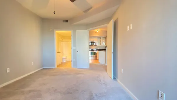 $1,349 | 3633 North 3rd Avenue, Unit 1004, Phoenix, AZ 85013