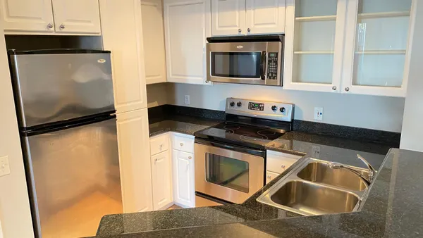 $1,349 | 3633 North 3rd Avenue, Unit 1004, Phoenix, AZ 85013