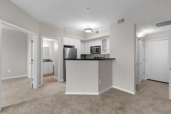 $1,349 | 3633 North 3rd Avenue, Unit 1004, Phoenix, AZ 85013