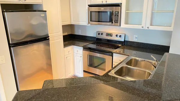 $1,349 | 3633 North 3rd Avenue, Unit 1004, Phoenix, AZ 85013