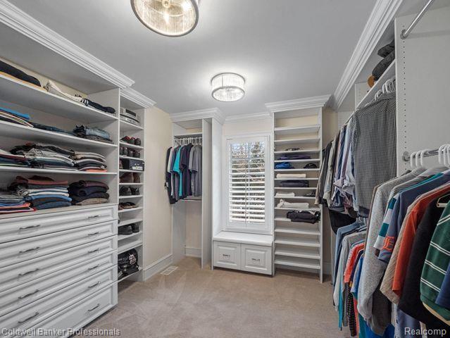 570 Rudgate Road Bloomfield Hills, MI 48304 - Photo 22 of 57 Second primary closet