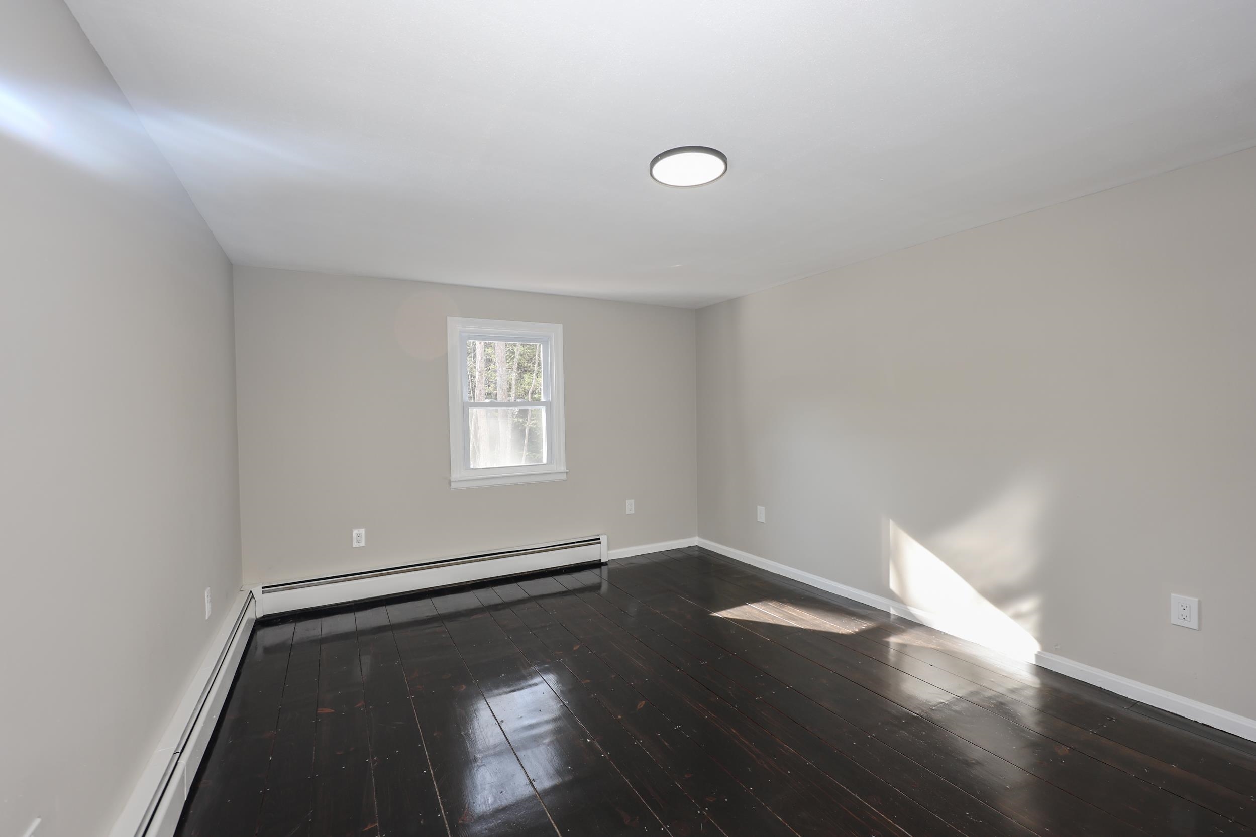 39 Hunter Drive Epping, NH 03042 - Photo 12 of 22