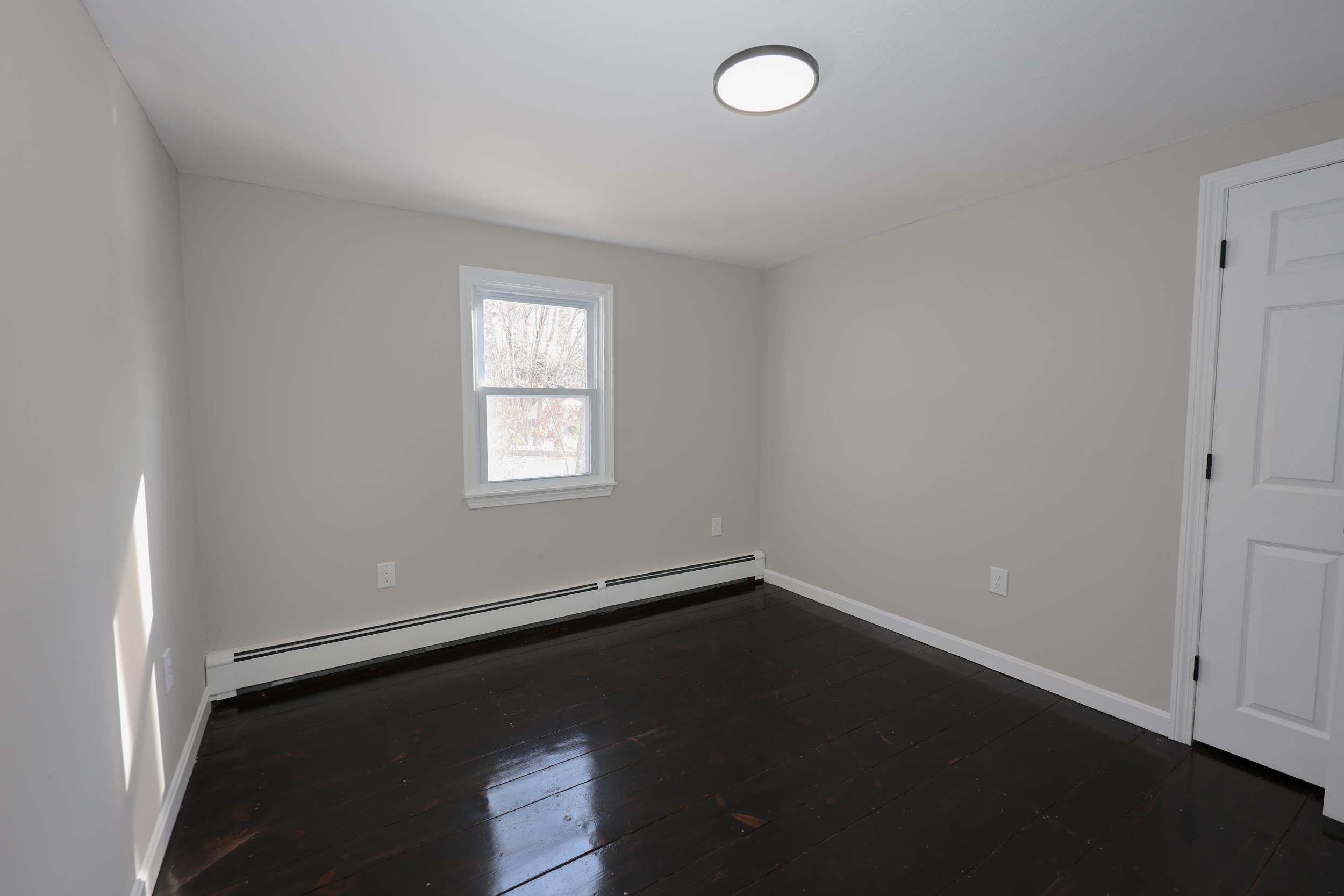 39 Hunter Drive Epping, NH 03042 - Photo 15 of 22