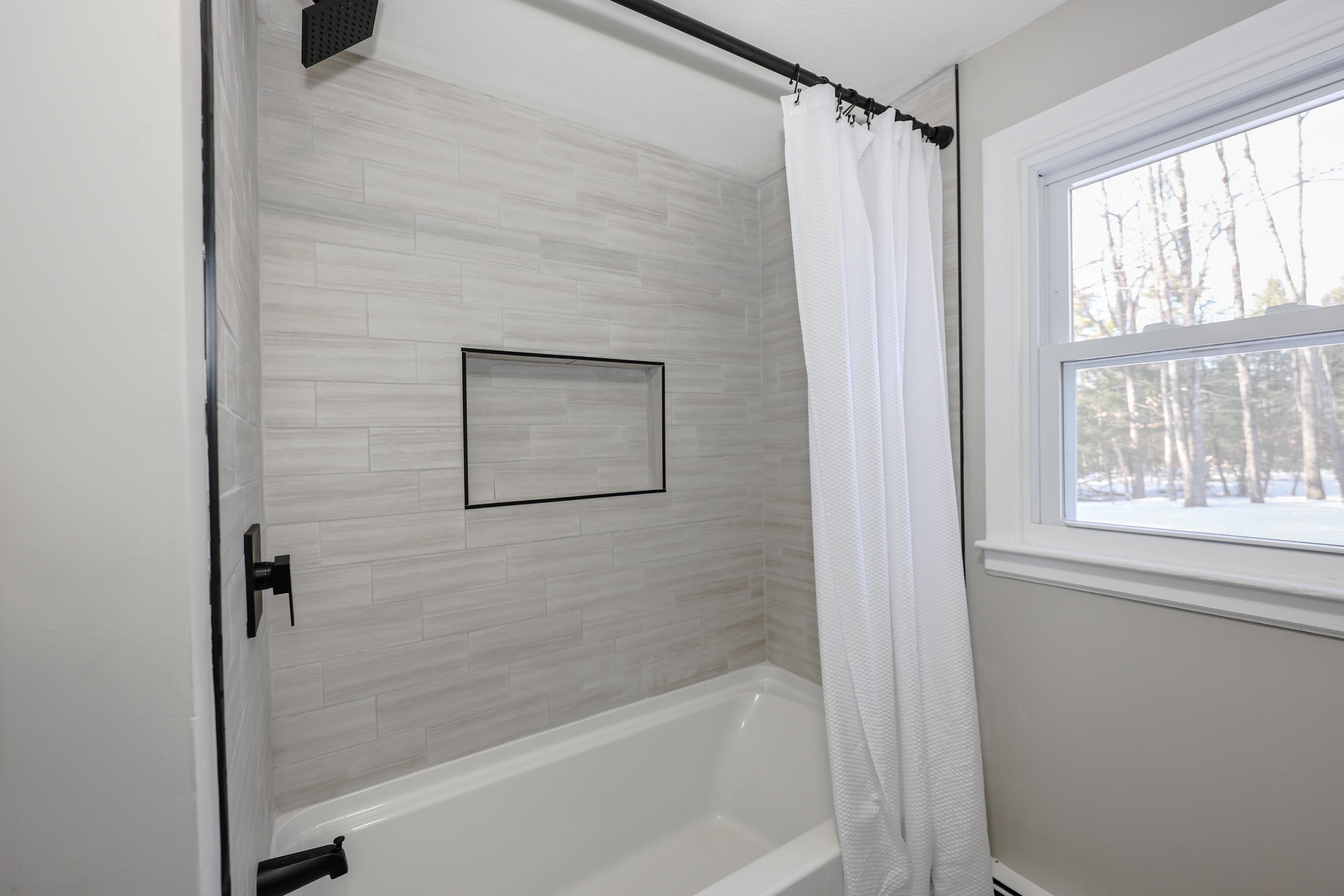 39 Hunter Drive Epping, NH 03042 - Photo 18 of 22