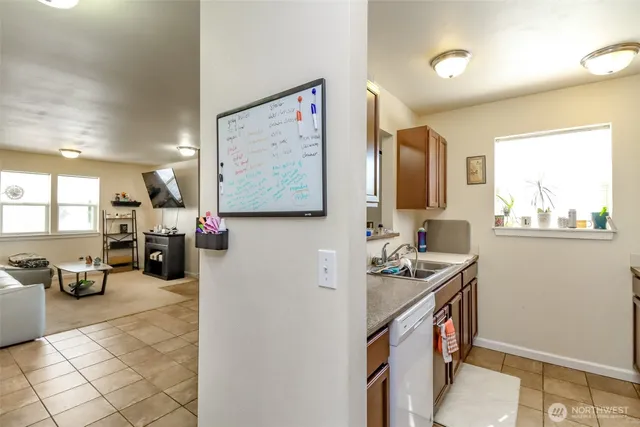 $385,999 | 8921 Commercial Street Southwest, Lakewood, WA 98498