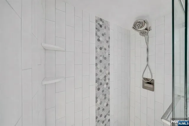 $679,000 | 520 Riverview Road, Pompton Lakes, NJ 07442