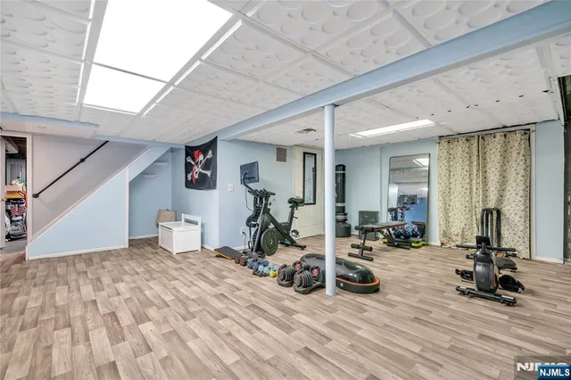 $679,000 | 520 Riverview Road, Pompton Lakes, NJ 07442