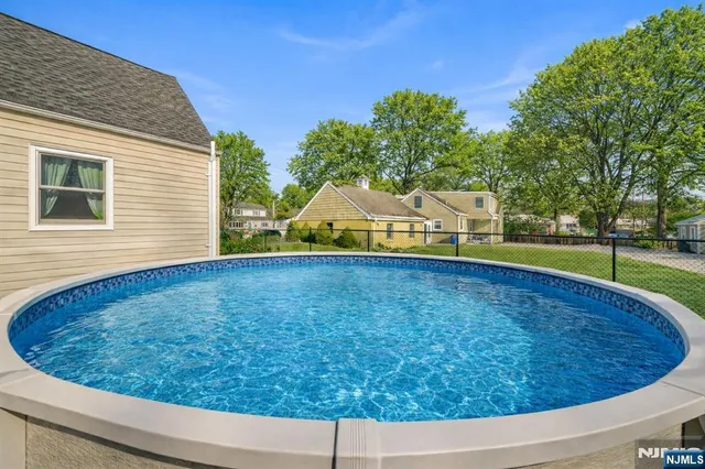 $679,000 | 520 Riverview Road, Pompton Lakes, NJ 07442