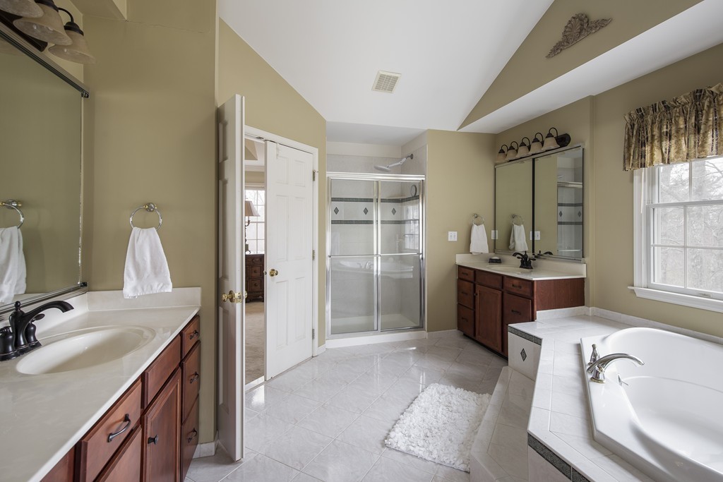 19 Greenwood Road Hopkinton, MA 01748 - Photo 15 of 30 Gallery Image 15