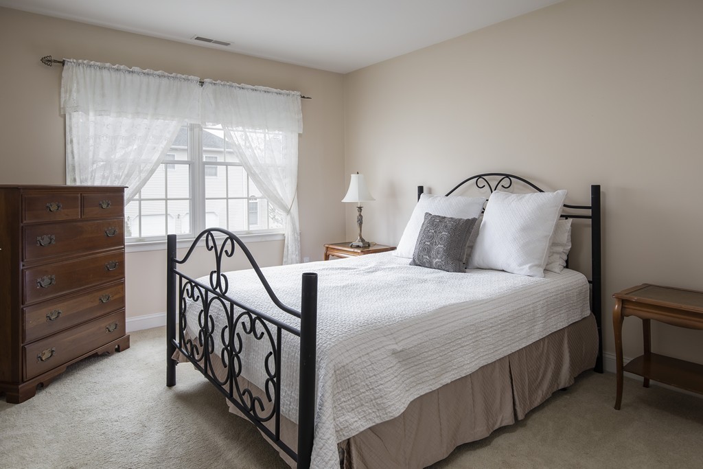 19 Greenwood Road Hopkinton, MA 01748 - Photo 16 of 30 Gallery Image 16