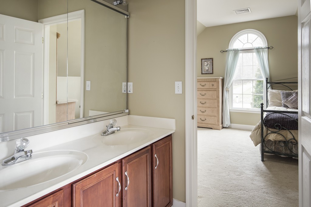 19 Greenwood Road Hopkinton, MA 01748 - Photo 20 of 30 Gallery Image 20