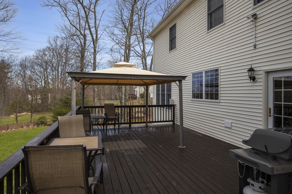 19 Greenwood Road Hopkinton, MA 01748 - Photo 28 of 30 Gallery Image 28