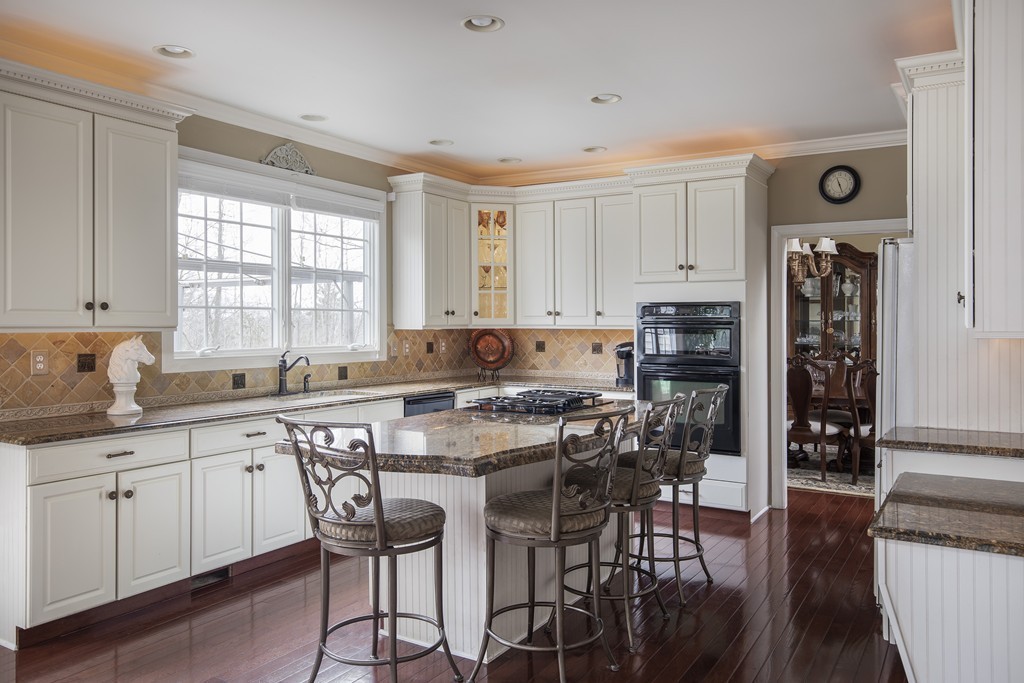 19 Greenwood Road Hopkinton, MA 01748 - Photo 6 of 30 Gallery Image 6