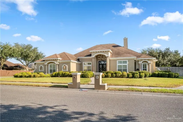 $469,000 | 406 West 14th Street, Weslaco, TX 78596