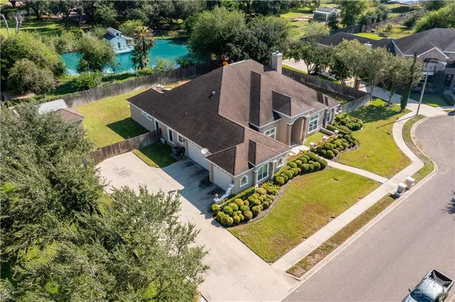 $469,000 | 406 West 14th Street, Weslaco, TX 78596