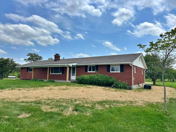 $389,900 | 7880 East County Road 1100 North, Sunman, IN 47041