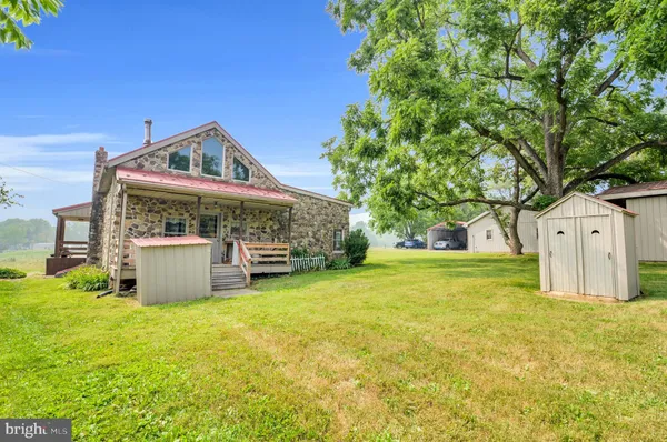 $490,000 | 3390 Mountain Road, Hamburg, PA 19526