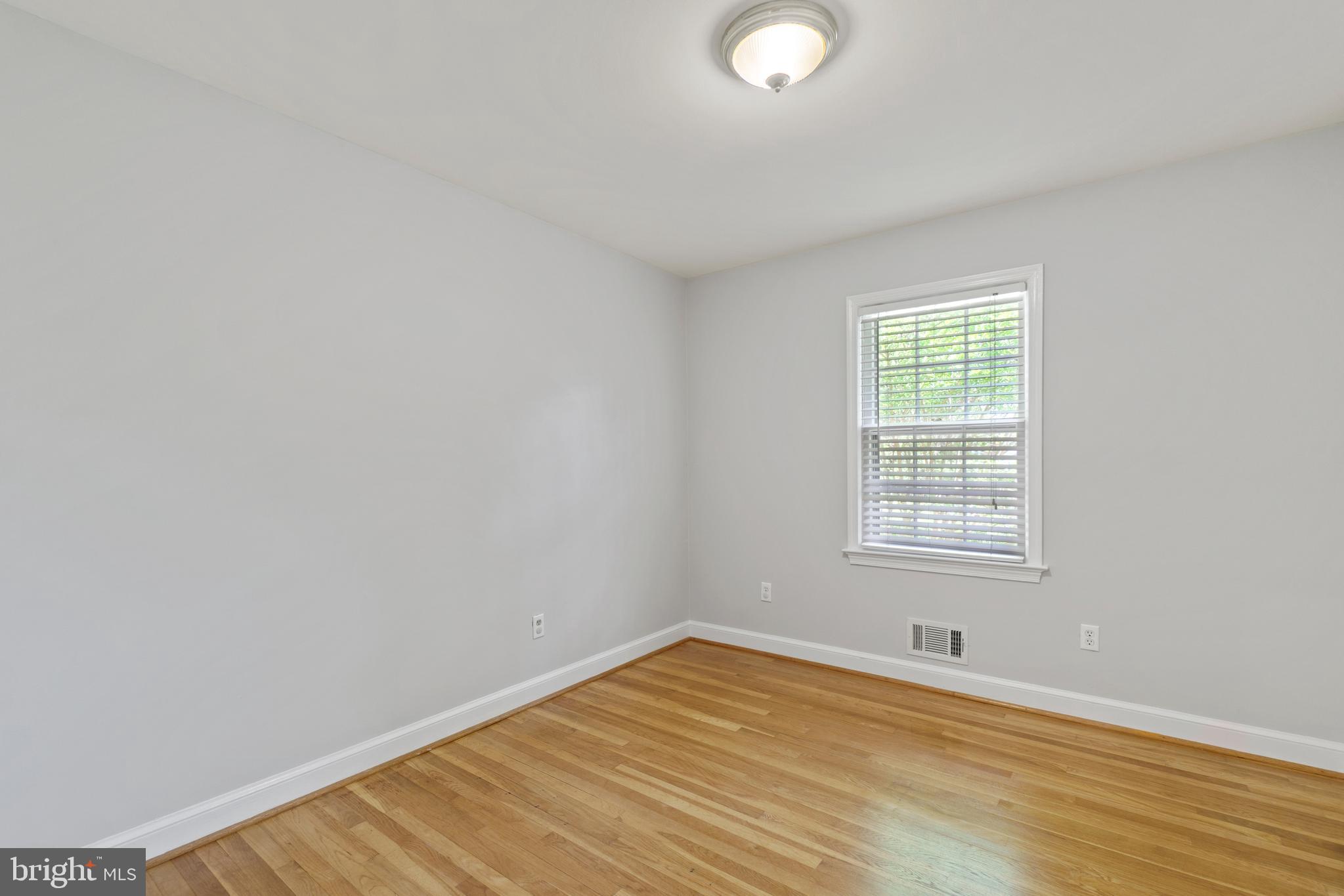 7820 Elba Road Alexandria, VA 22306 - Photo 16 of 35