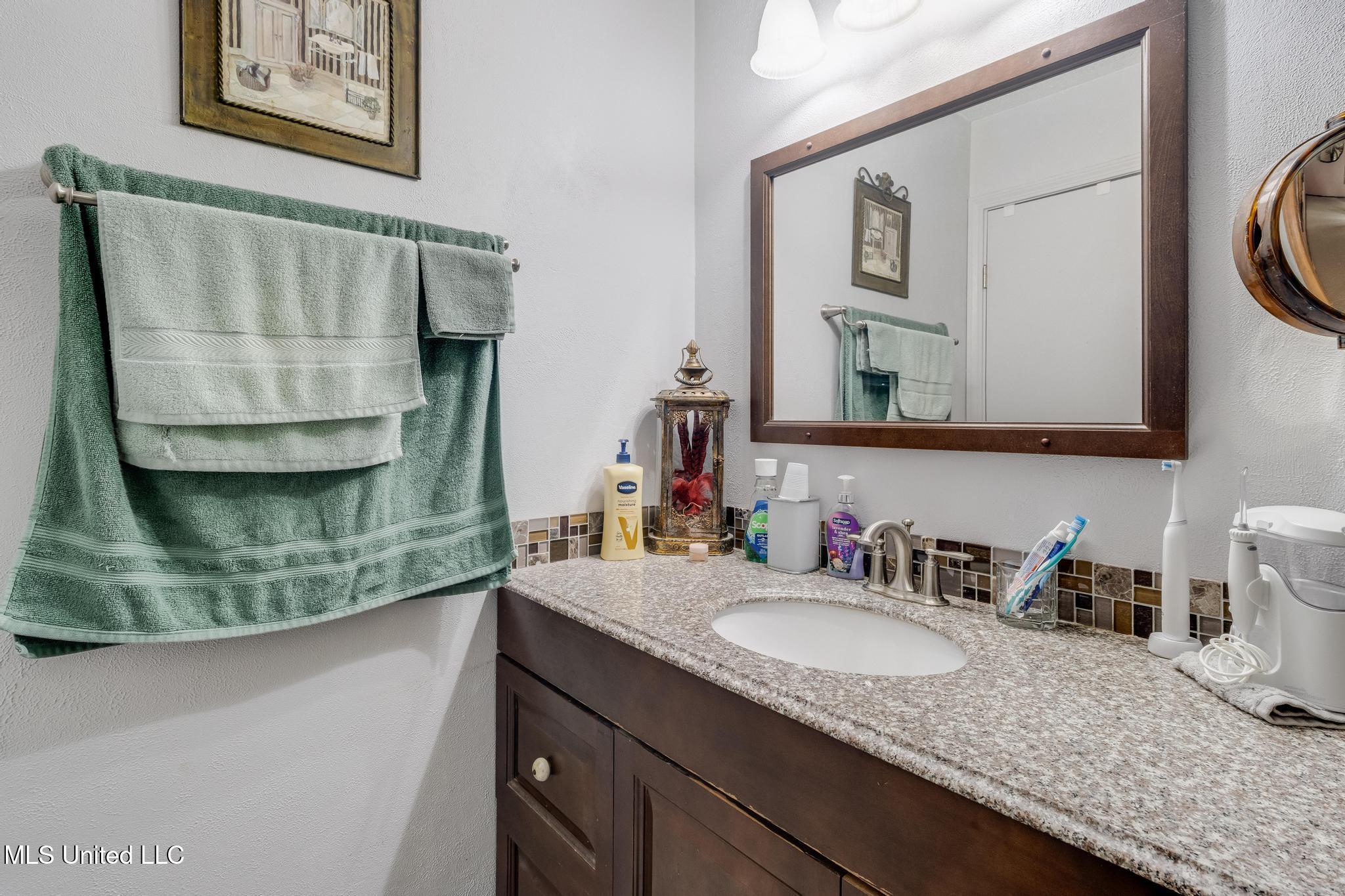 4513 Gibson Road Ocean Springs, MS 39564 - Photo 12 of 30 Master Bath