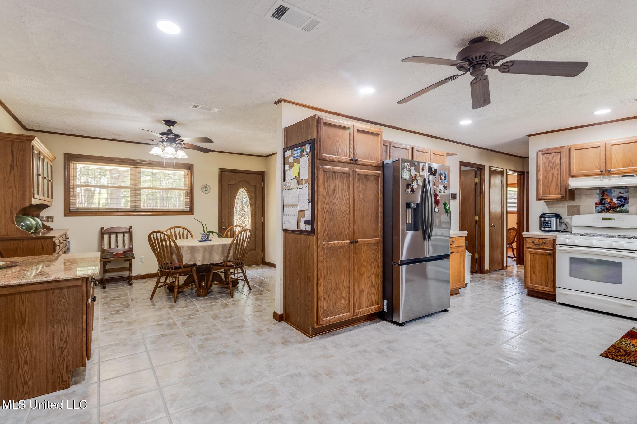 4513 Gibson Road Ocean Springs, MS 39564 - Photo 7 of 30 Kitchen