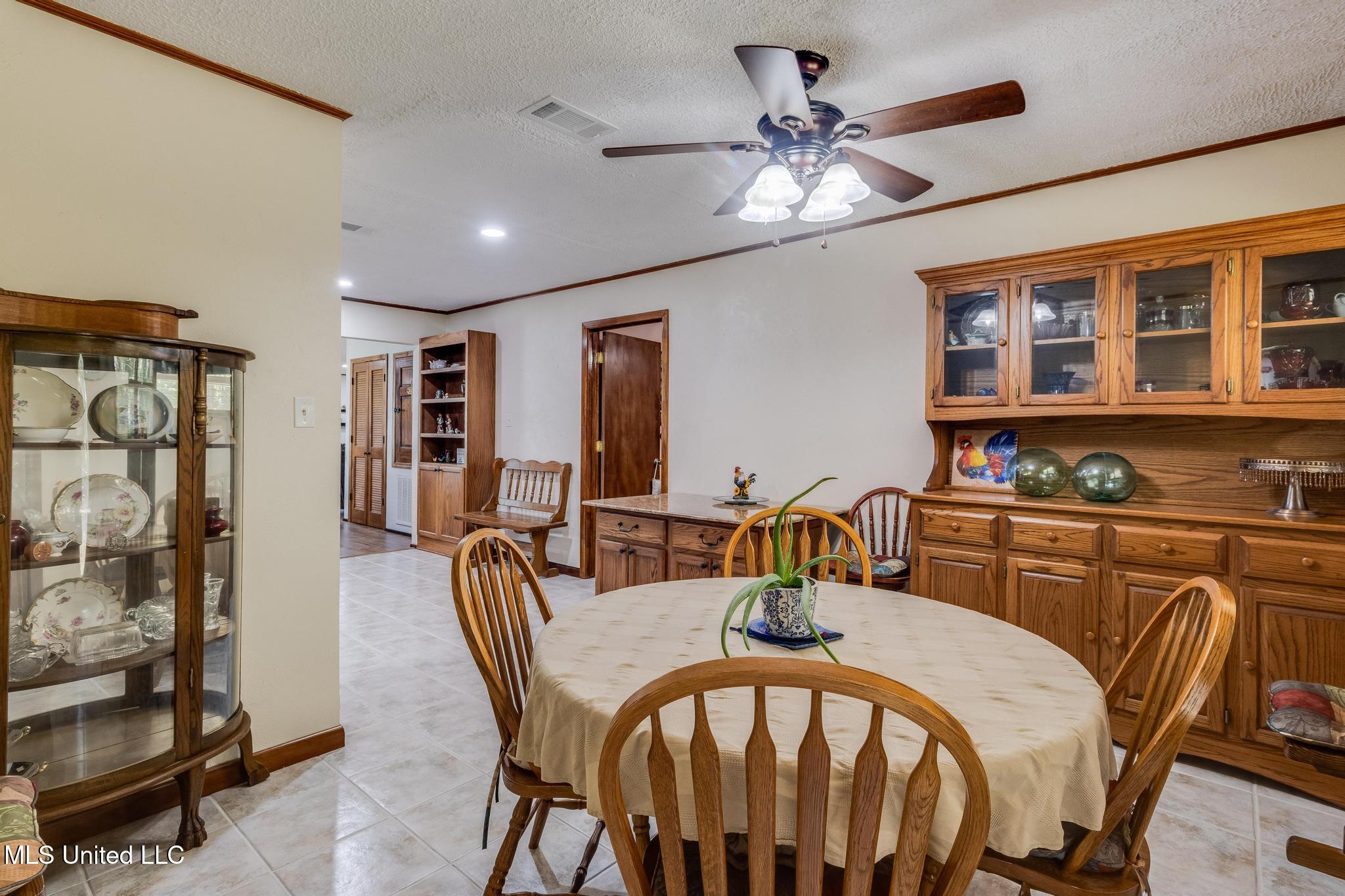 4513 Gibson Road Ocean Springs, MS 39564 - Photo 8 of 30 Dining Room