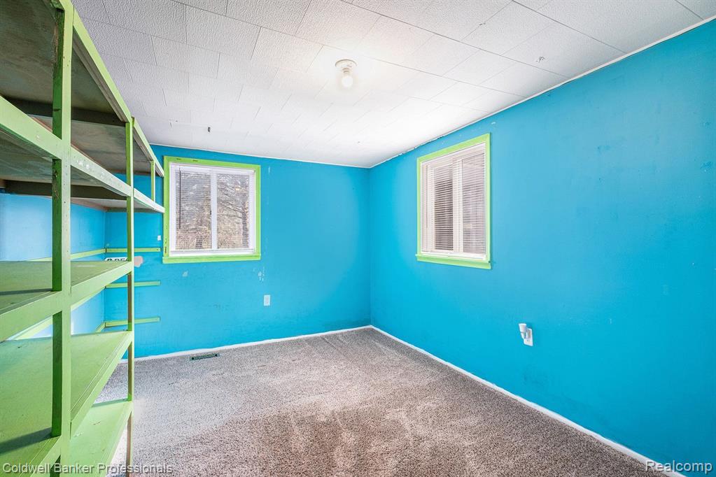 6093 Porter Road Grand Blanc, MI 48439 - Photo 10 of 31