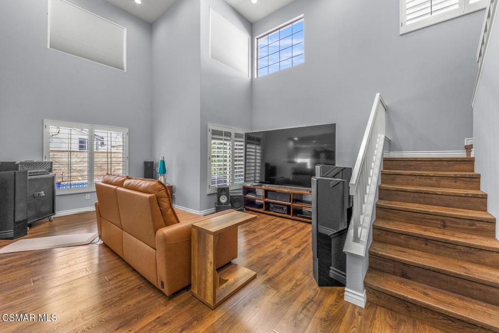 1741 Chaps Court Simi Valley, CA 93063 - Photo 5 of 28