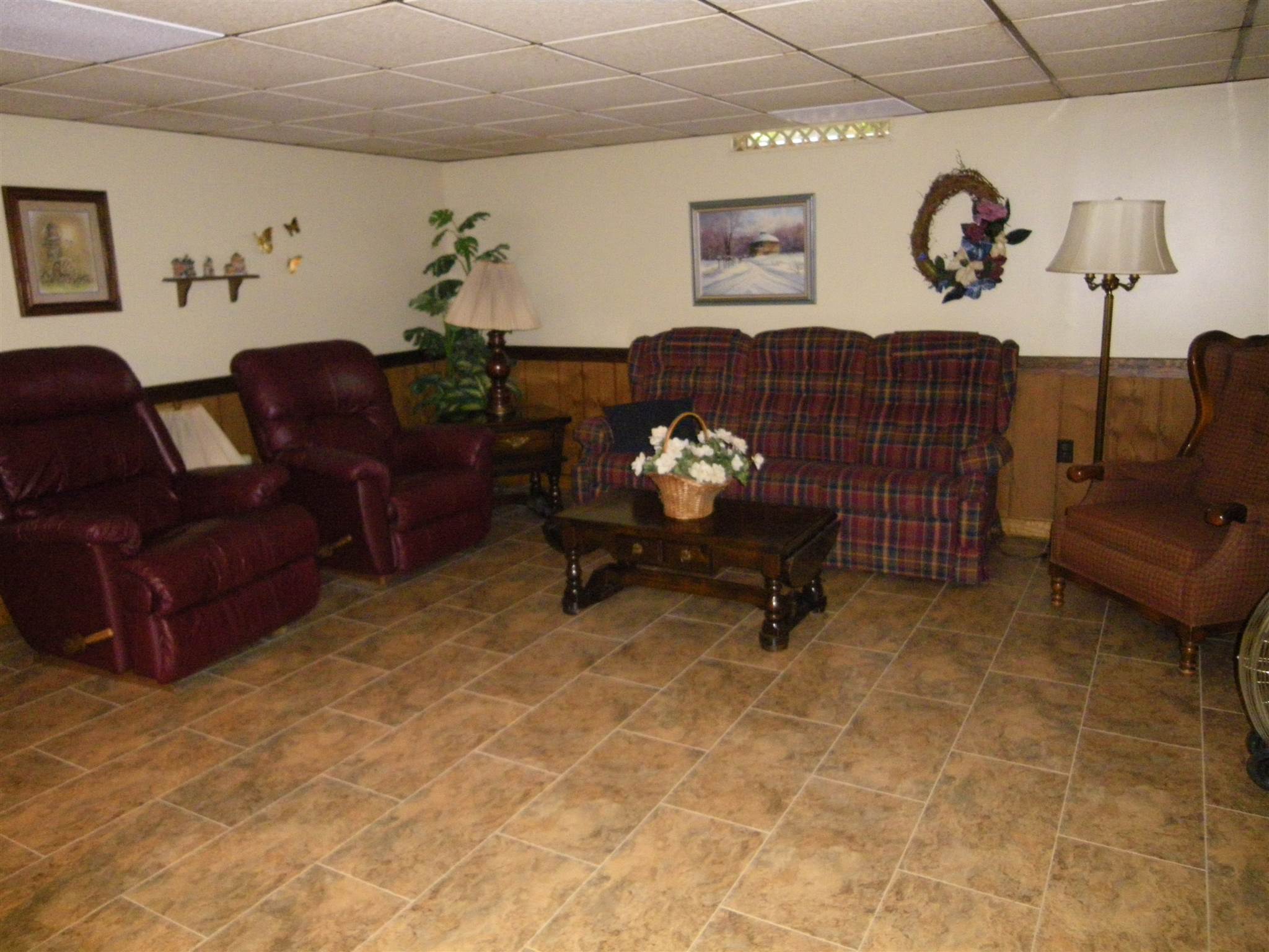1301 Felstead Road Evansville, IN 47712 - Photo 3 of 5