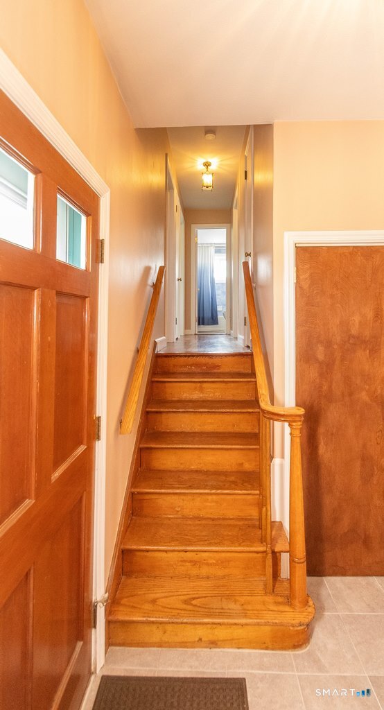 12 Crest Road Danbury, CT 06811 - Photo 16 of 33