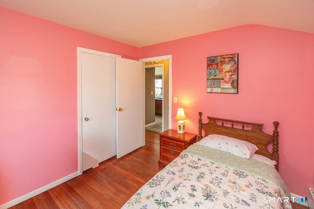 12 Crest Road Danbury, CT 06811 - Photo 17 of 33