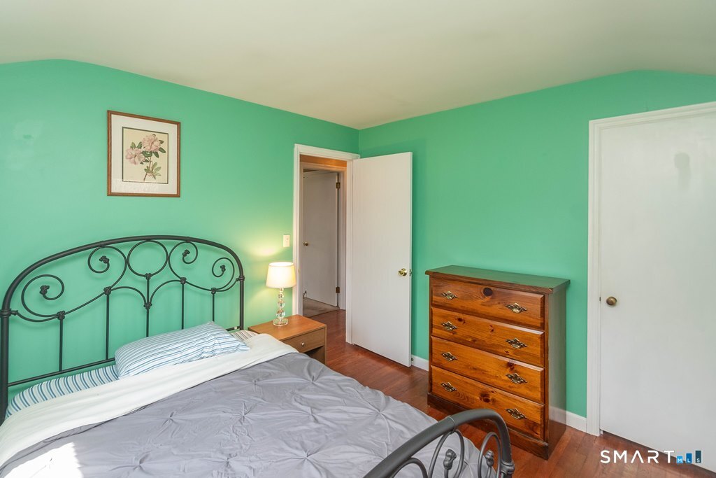 12 Crest Road Danbury, CT 06811 - Photo 18 of 33