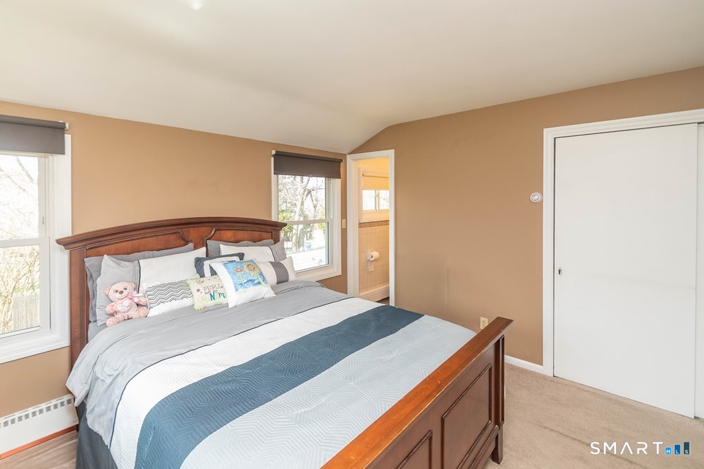 12 Crest Road Danbury, CT 06811 - Photo 22 of 33