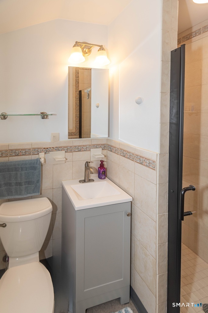 12 Crest Road Danbury, CT 06811 - Photo 24 of 33