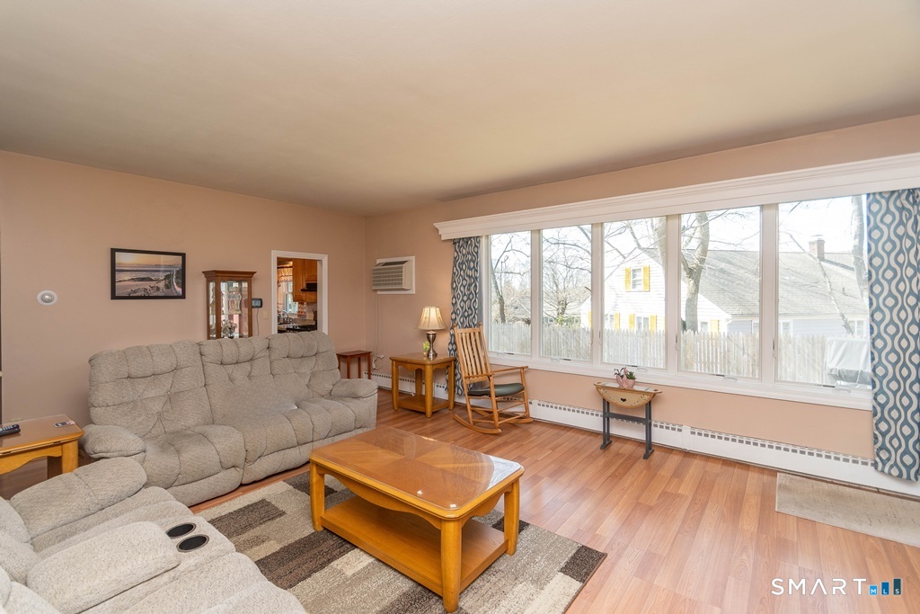 12 Crest Road Danbury, CT 06811 - Photo 9 of 33
