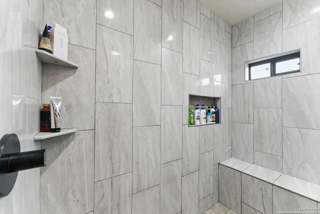 $539,000 | 1110 Atascosa County Road 101, Floresville, TX 78114