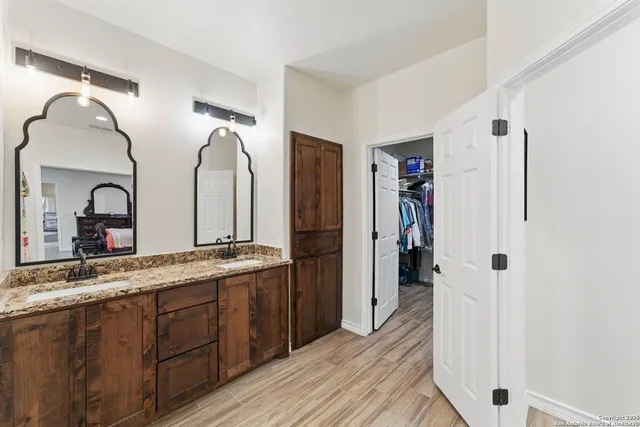 $539,000 | 1110 Atascosa County Road 101, Floresville, TX 78114